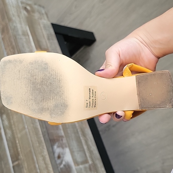 New York & Company Orange Heels - Picture 9 of 12